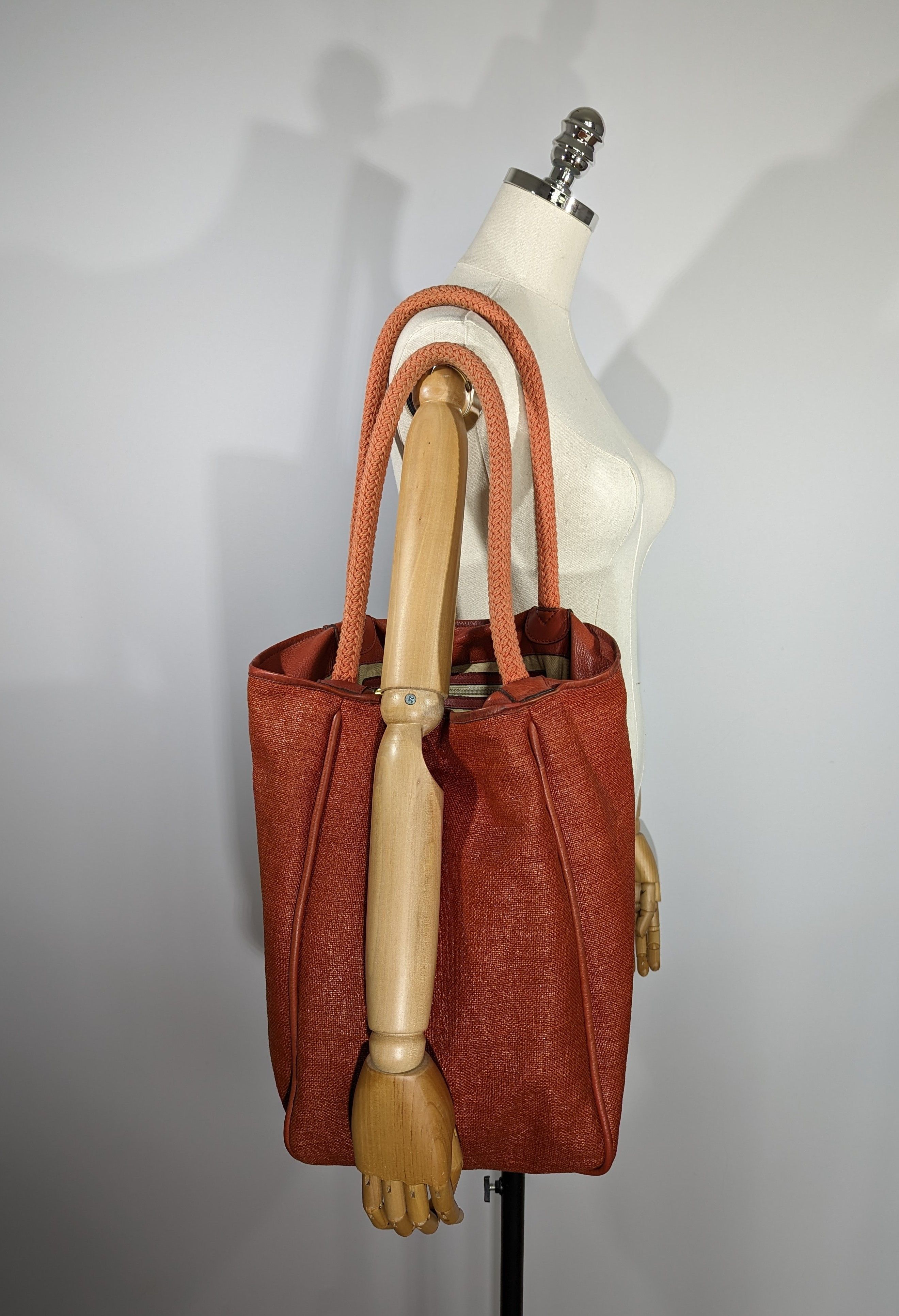 Italian Designers Max Mara Bucket Bag Madeinitaly Women's Accessories Luxury in Pink
