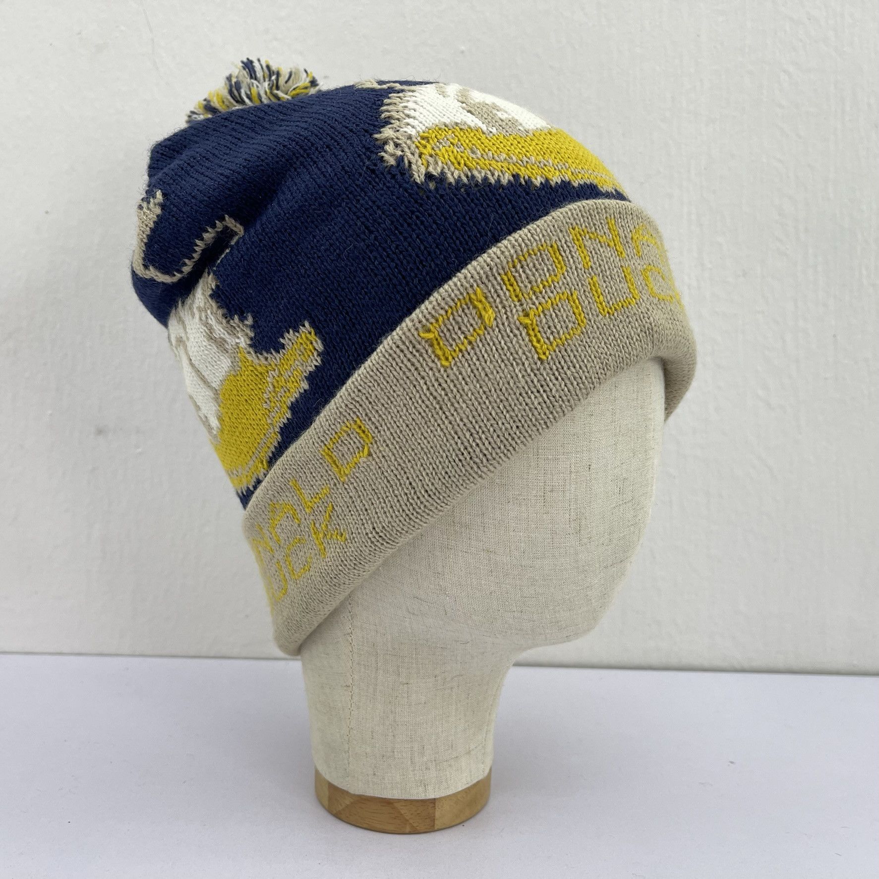 Disney Donald Duck Nice Design Beanie Hats-BH4053 Size ONE SIZE - 6 Thumbnail