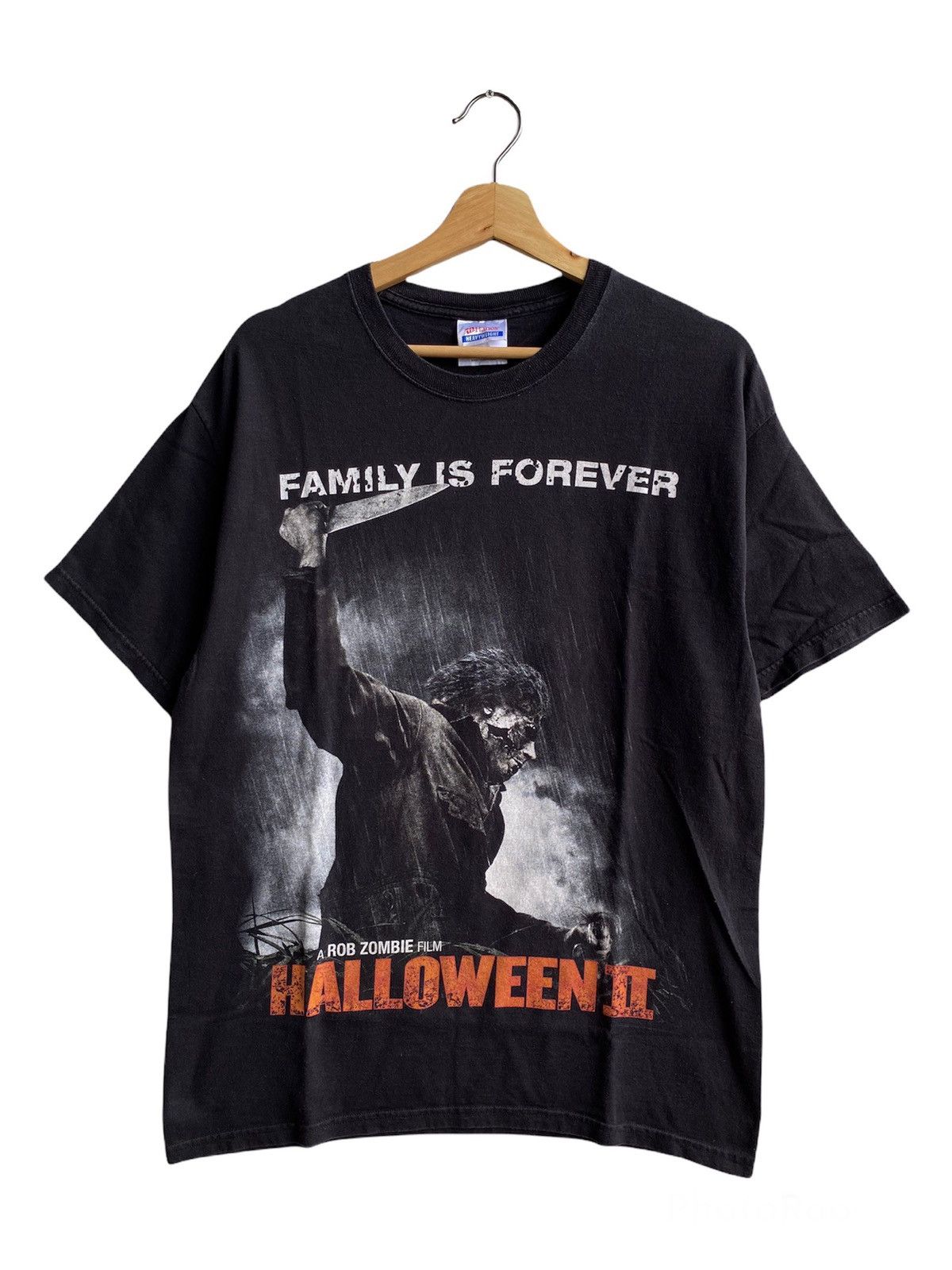 Hanes × Vintage Vintage Halloween 2 "Family is Forever" horror movie tee Size US L / EU 52-54 / 3 - 1 Thumbnail