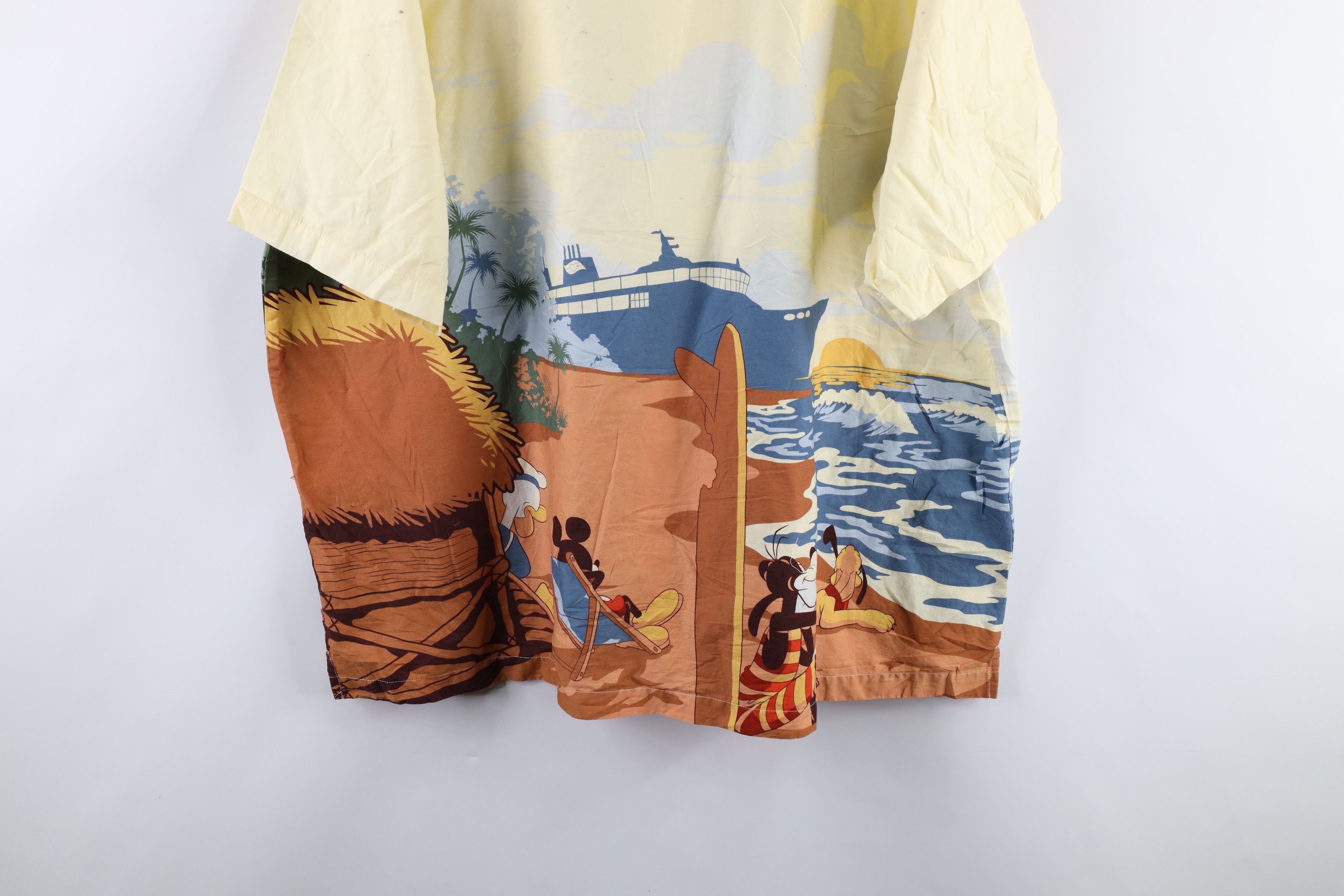 Disney × Vintage Vintage Disney Mickey Mouse All Over Hawaiian Button Shirt Size US XXL / EU 58 / 5 - 7 Thumbnail