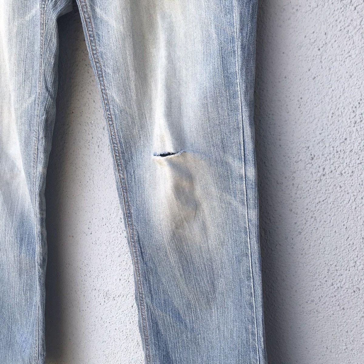 Edwin Vintage Edwin Distressed Blue Wash Jeans Size US 31 - 6 Thumbnail