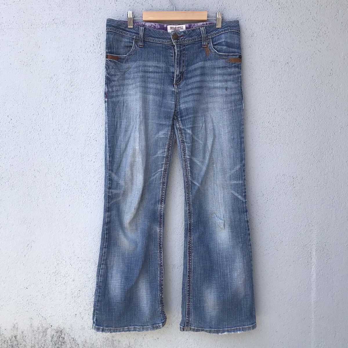 Japanese Brand Vintage Blue Wash Denim Distressed Flare Jeans Size US 32 / EU 48 - 1 Thumbnail