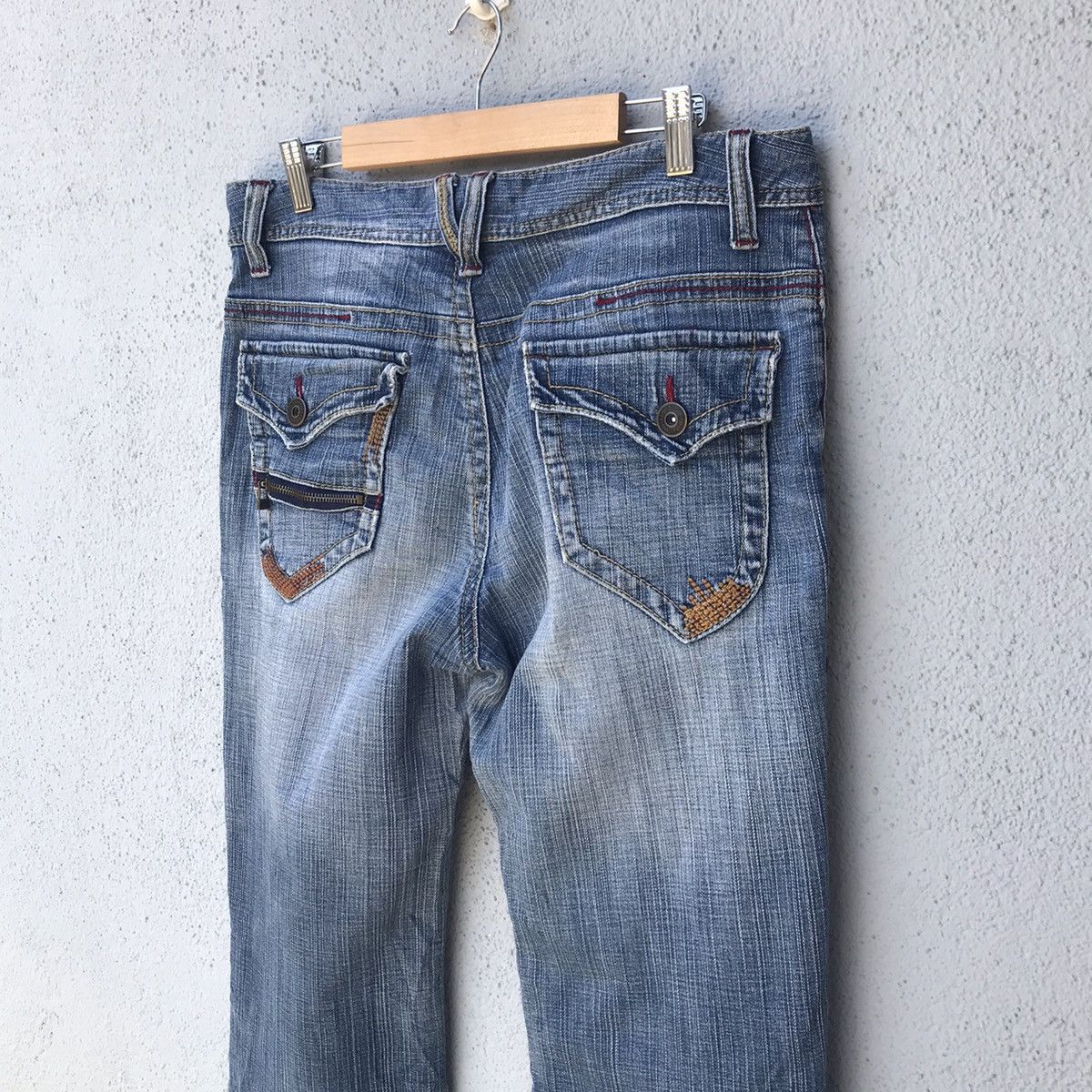 Japanese Brand Vintage Blue Wash Denim Distressed Flare Jeans Size US 32 / EU 48 - 12 Thumbnail