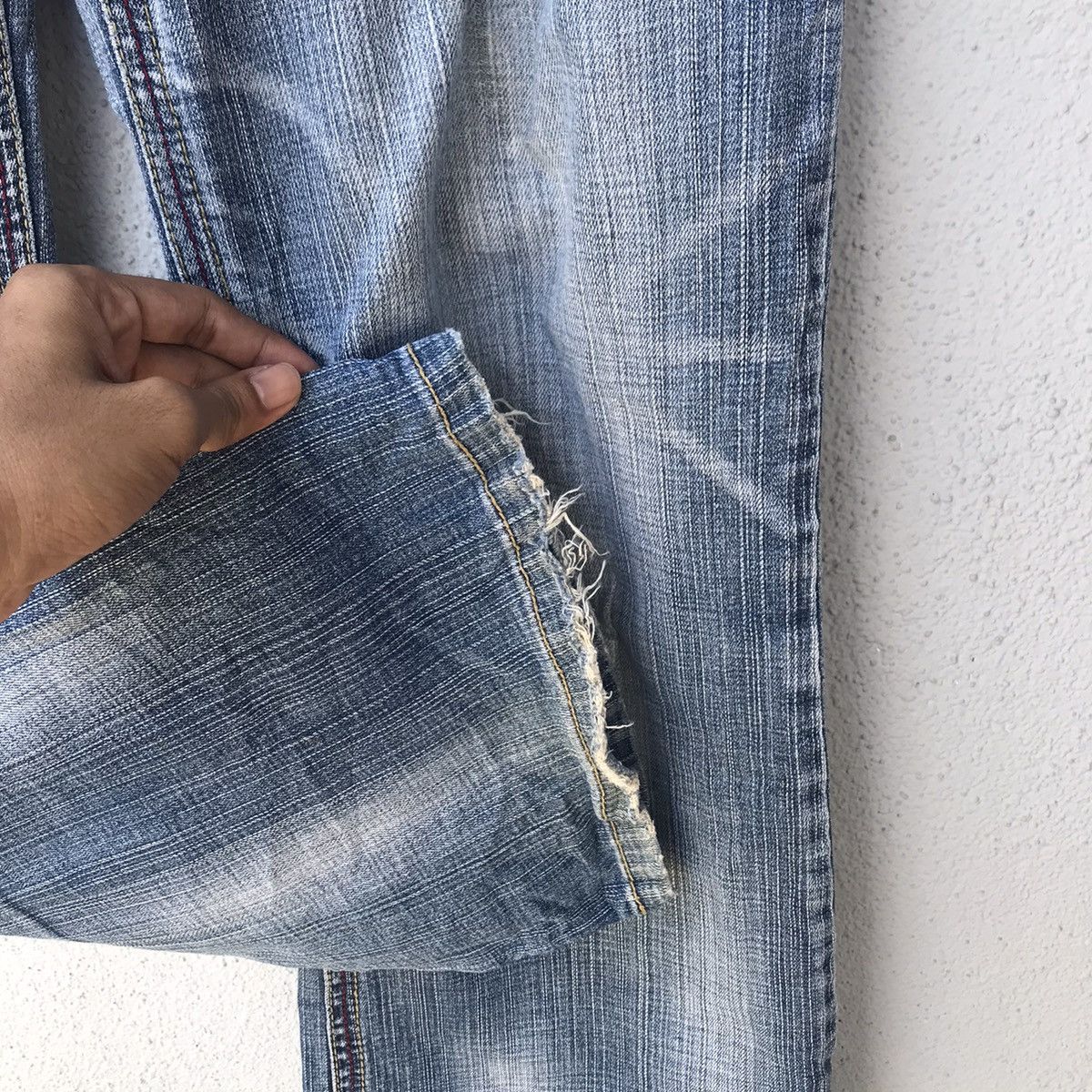 Japanese Brand Vintage Blue Wash Denim Distressed Flare Jeans Size US 32 / EU 48 - 8 Thumbnail