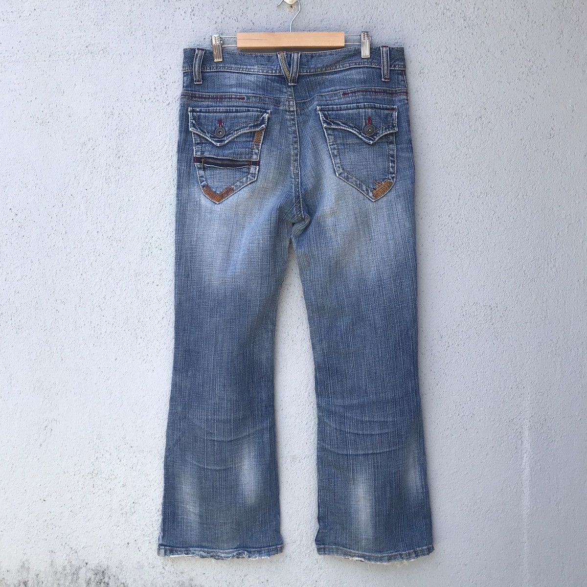 Japanese Brand Vintage Blue Wash Denim Distressed Flare Jeans Size US 32 / EU 48 - 13 Thumbnail