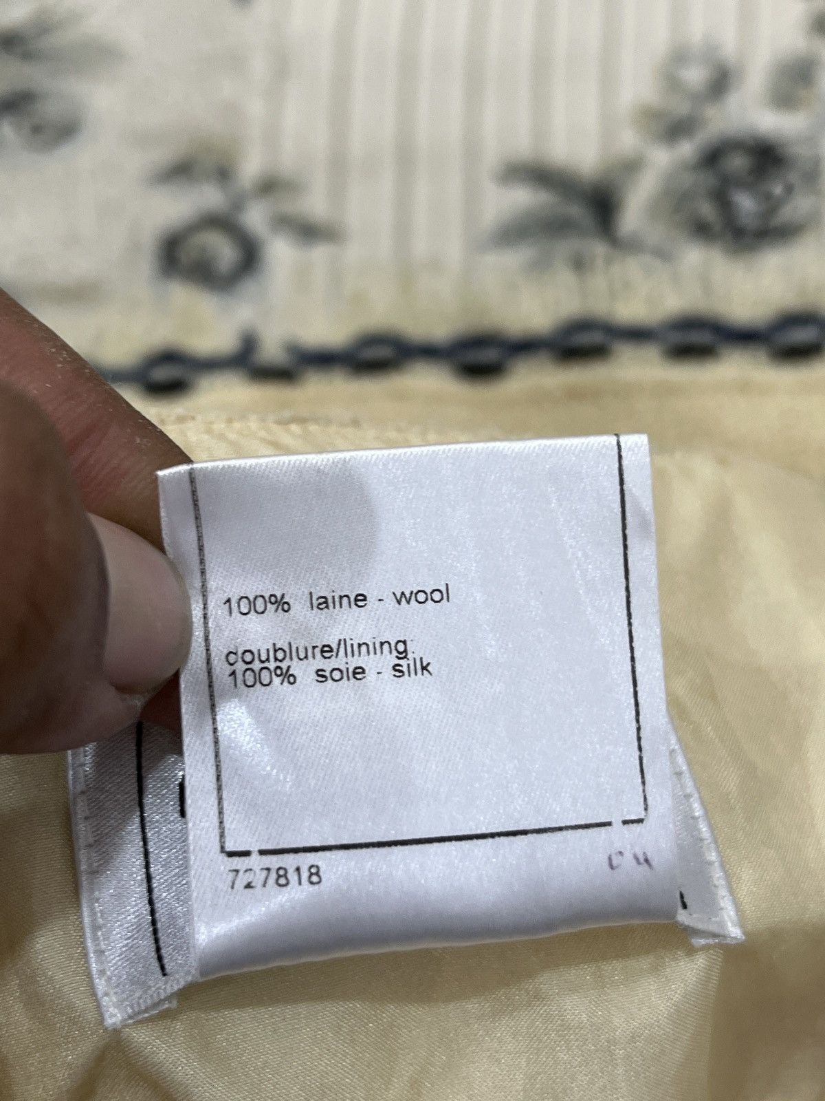 Chanel (Ffff). CHANEL LUXURY SKIRTS Size 27" / US 4 / IT 40 - 9 Thumbnail