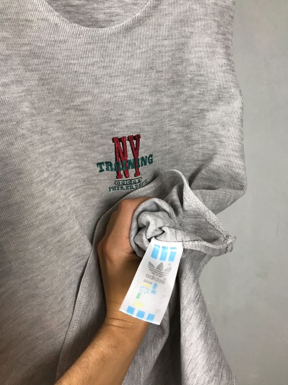 Vintage Adidas vintage sportwear gray tee Size US S / EU 44-46 / 1 - 6 Thumbnail