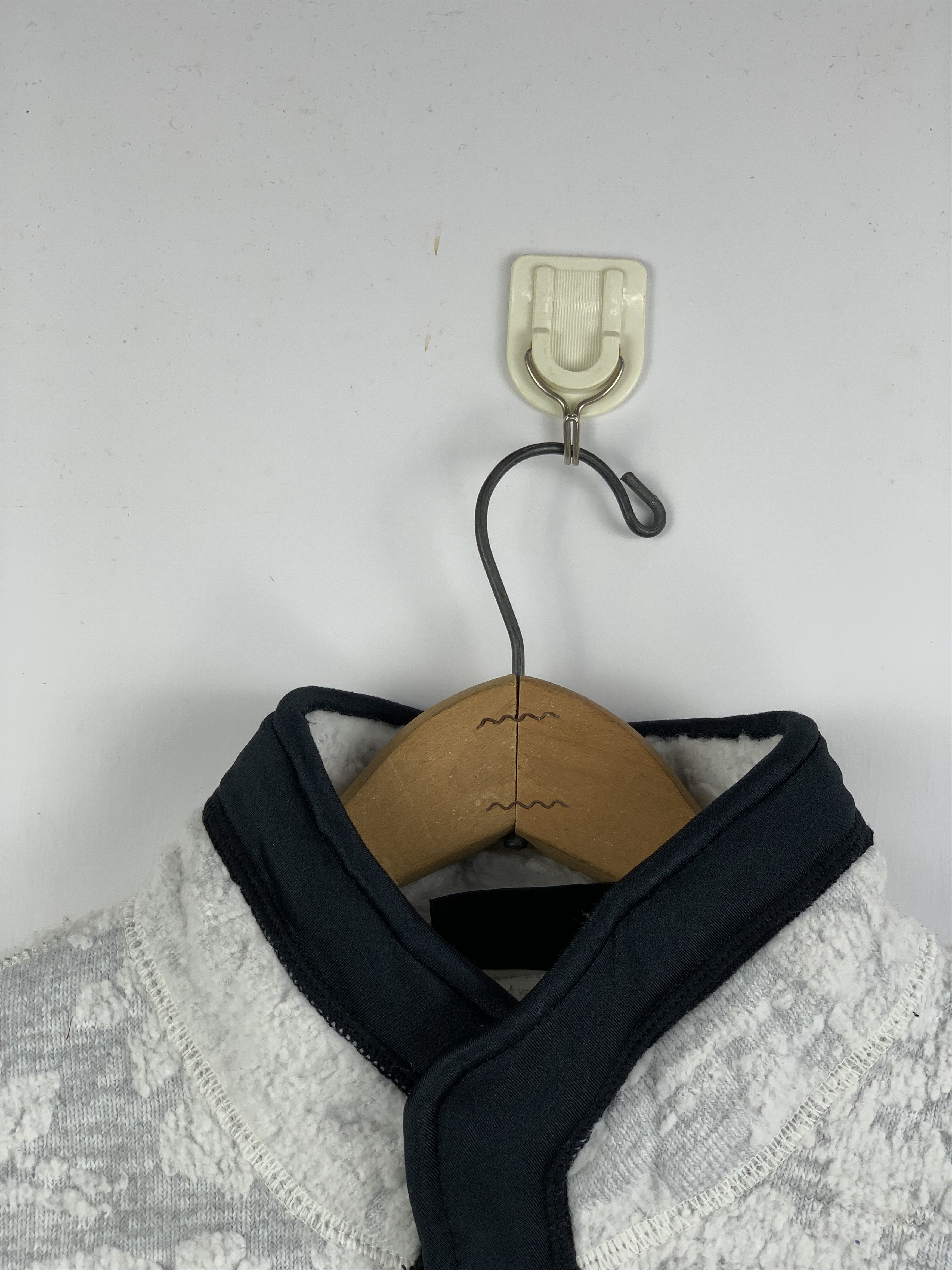 Japanese Brand Vintage 90s Hot Chilys Bomber Fleece Jacket J1642 Size US L / EU 52-54 / 3 - 10 Thumbnail