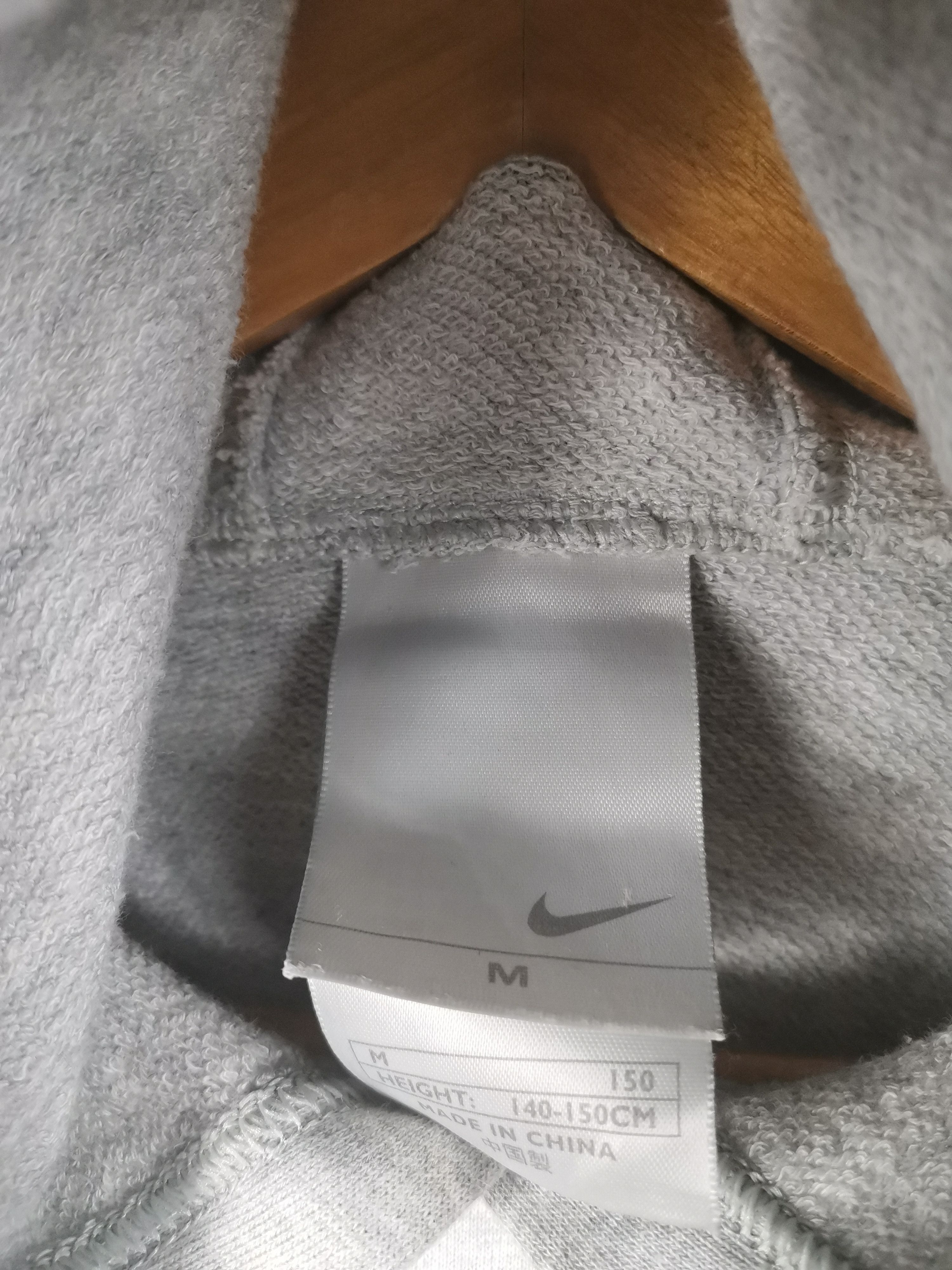 Nike Vintage Nike Center Oregon Pullover Hoodie Size US S / EU 44-46 / 1 - 4 Thumbnail