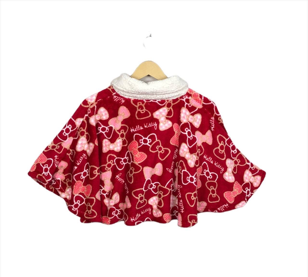 Cartoon Network Hello Kitty Wool Poncho Cloaks Capes Size US S / EU 44-46 / 1 - 2 Thumbnail