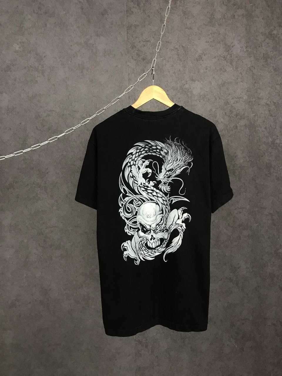 Vintage Dragon skulls Japanese rock vintage overprinted tee Size US XL / EU 56 / 4 - 2 Thumbnail