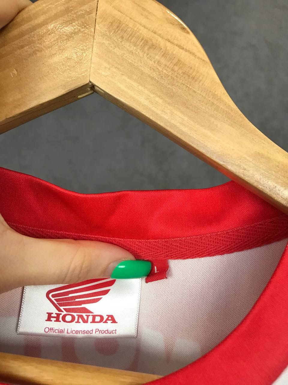 Honda Honda vintage racing moto overprinted tee Size US L / EU 52-54 / 3 - 3 Thumbnail