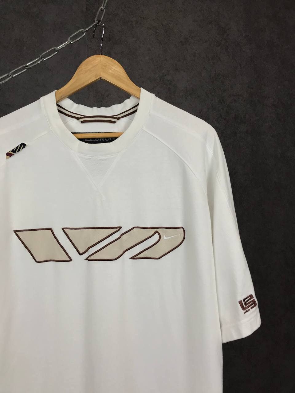 Nike × Vintage Nike Lebron vintage swoosh streetwear tee Size US L / EU 52-54 / 3 - 2 Thumbnail