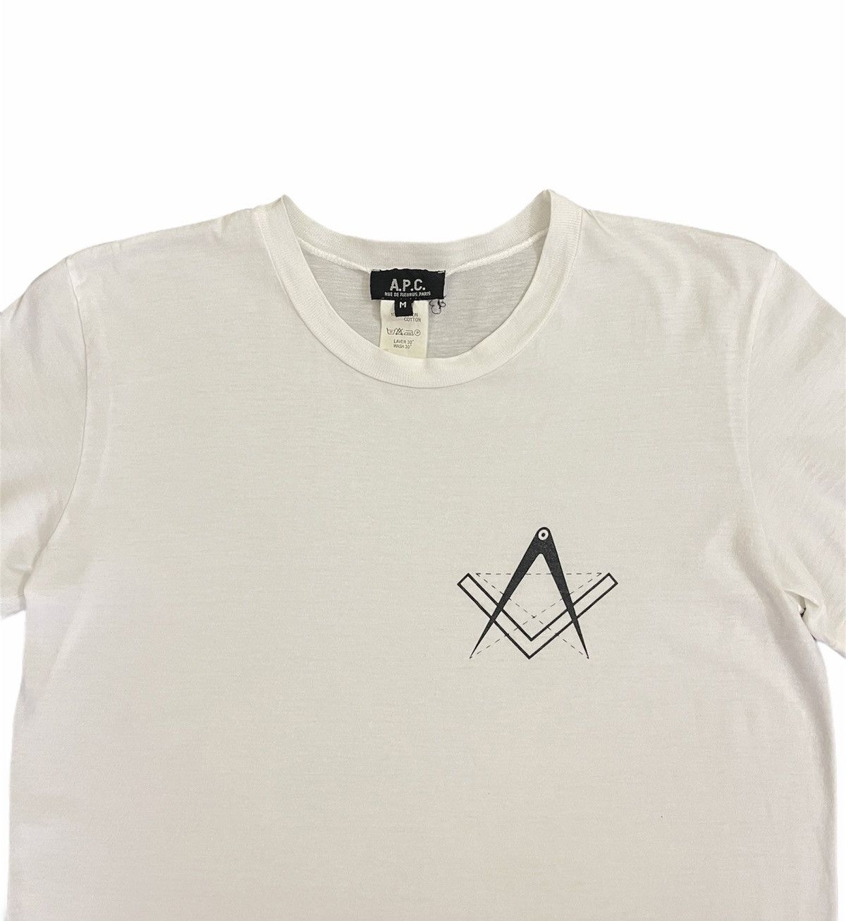 A.P.C. A.P.C. tshirt streetwear apc tshirt Size US S / EU 44-46 / 1 - 3 Thumbnail
