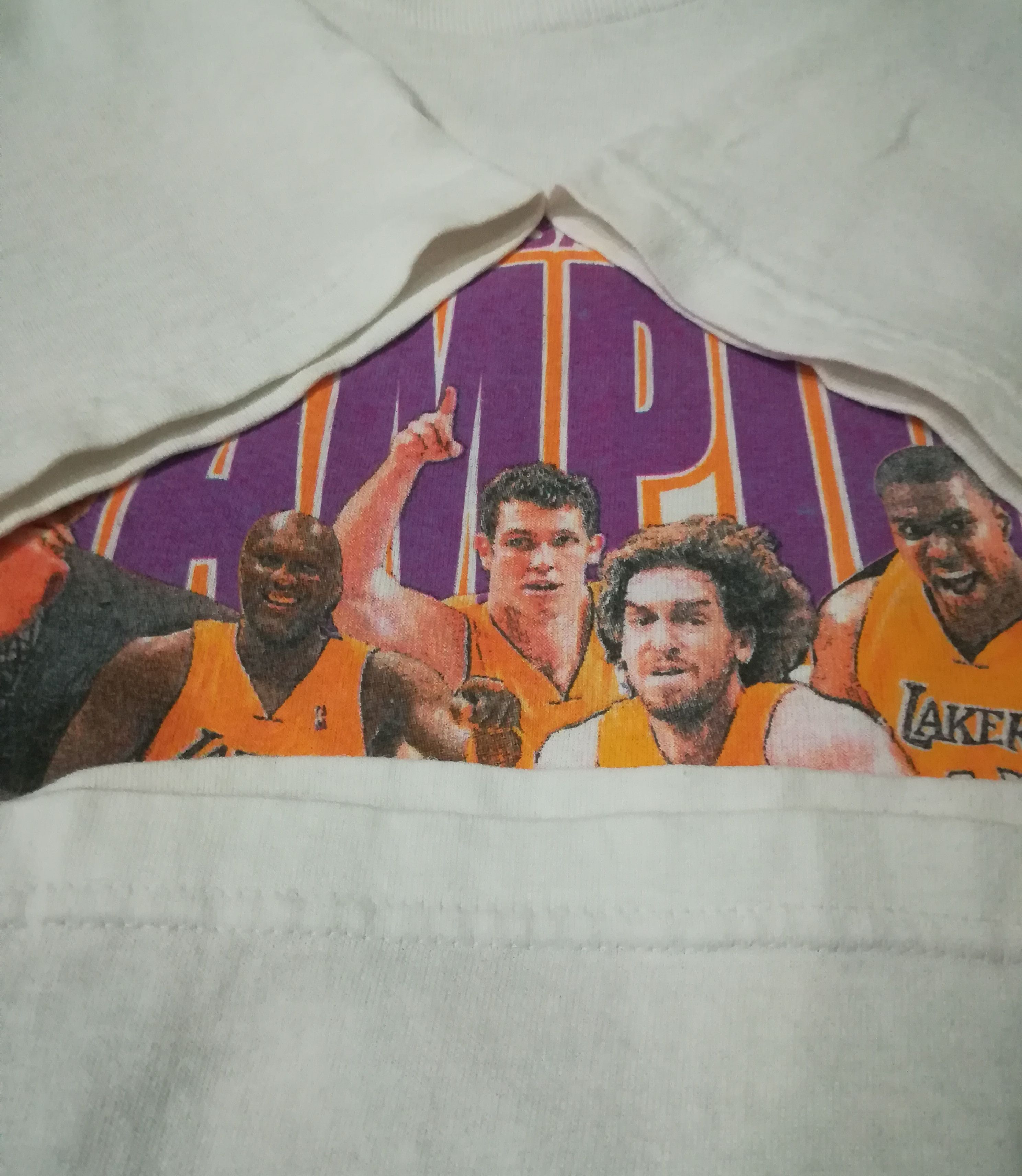 Champion × NBA Vintage Los Angeles Lakers Champion Trophy By Kobe Bryant Size US S / EU 44-46 / 1 - 6 Thumbnail