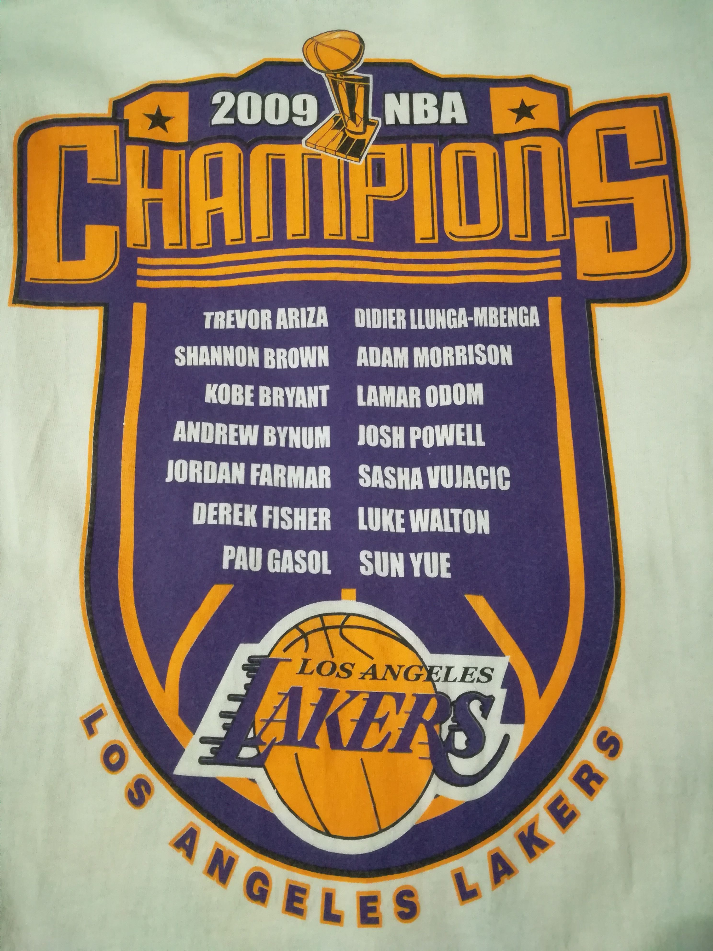 Champion × NBA Vintage Los Angeles Lakers Champion Trophy By Kobe Bryant Size US S / EU 44-46 / 1 - 4 Thumbnail