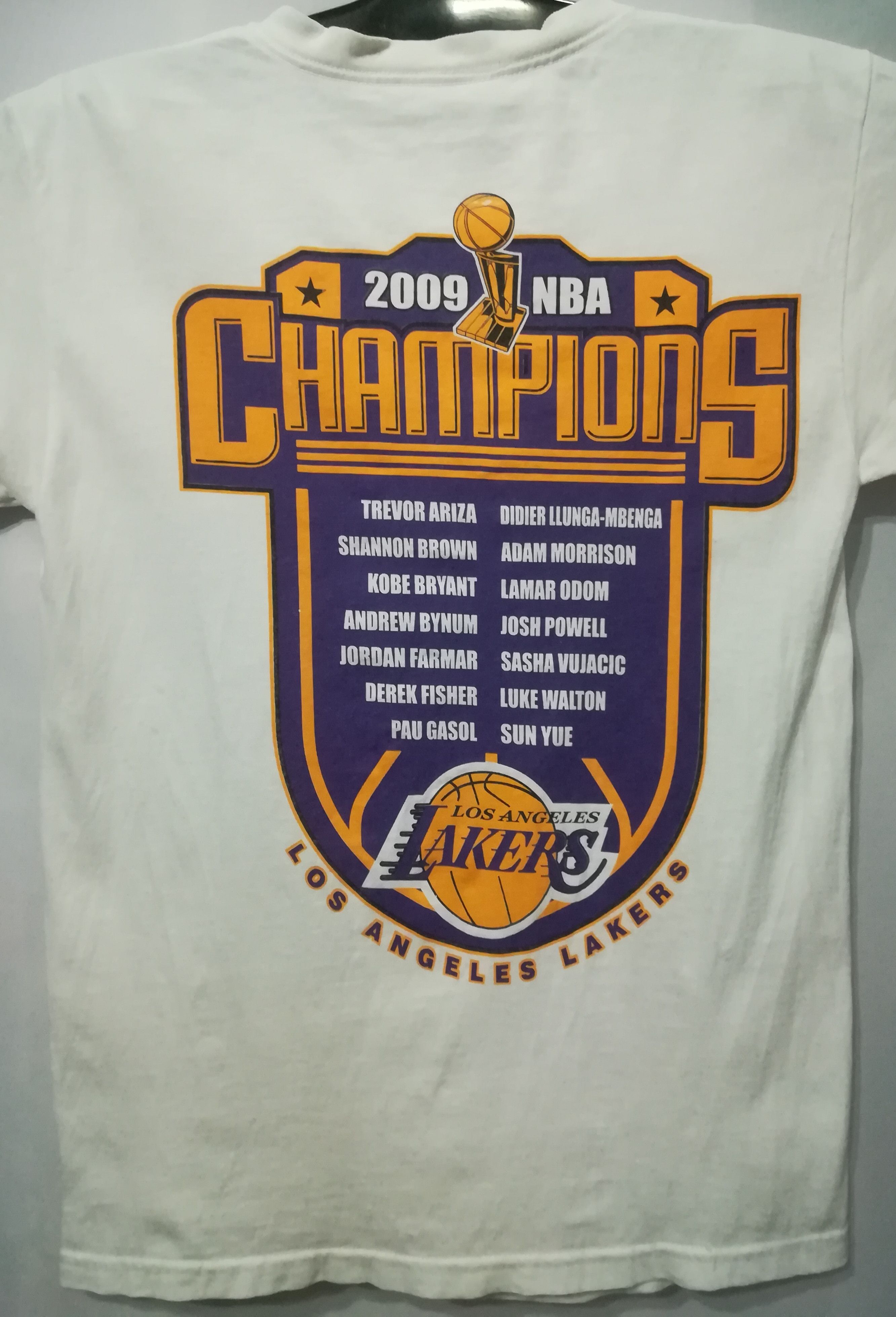 Champion × NBA Vintage Los Angeles Lakers Champion Trophy By Kobe Bryant Size US S / EU 44-46 / 1 - 2 Thumbnail