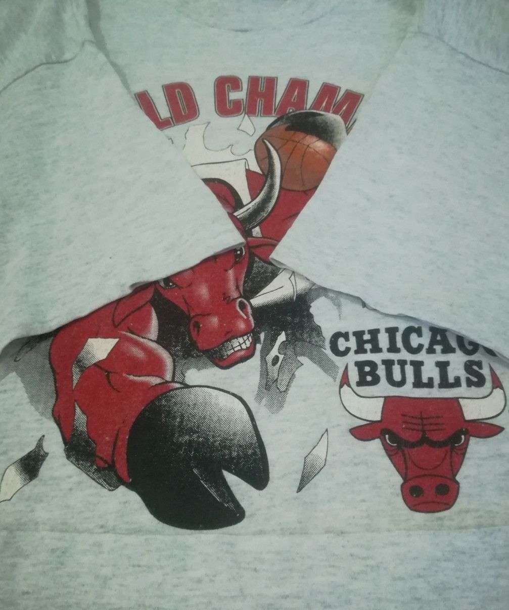 NBA × Vintage Vintage 90s Chicago Bulls World champion T-Shirt Size US XL / EU 56 / 4 - 5 Thumbnail