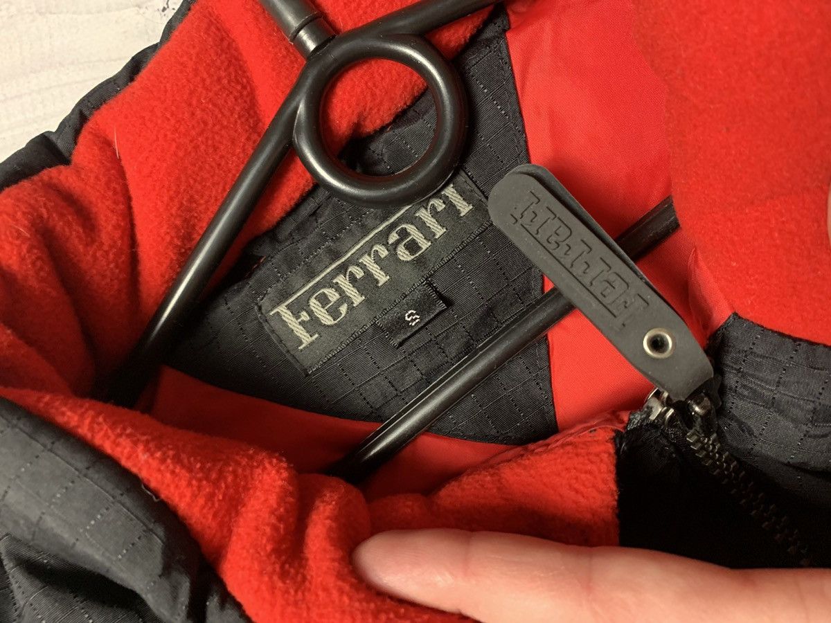 Vintage Vintage Ferrari down vest puffer logo size S/M Size US S / EU 44-46 / 1 - 3 Thumbnail