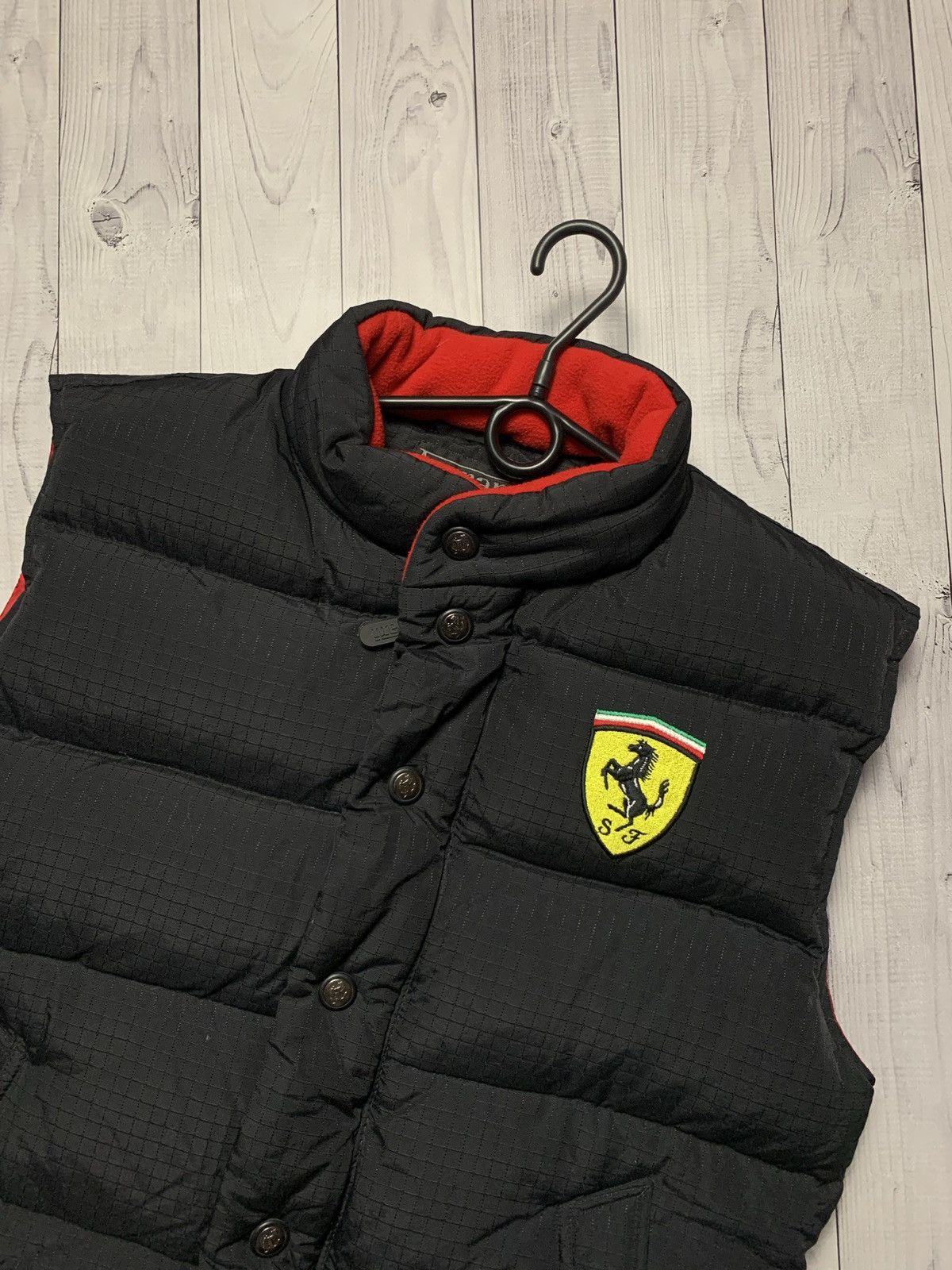 Vintage Vintage Ferrari down vest puffer logo size S/M Size US S / EU 44-46 / 1 - 2 Thumbnail