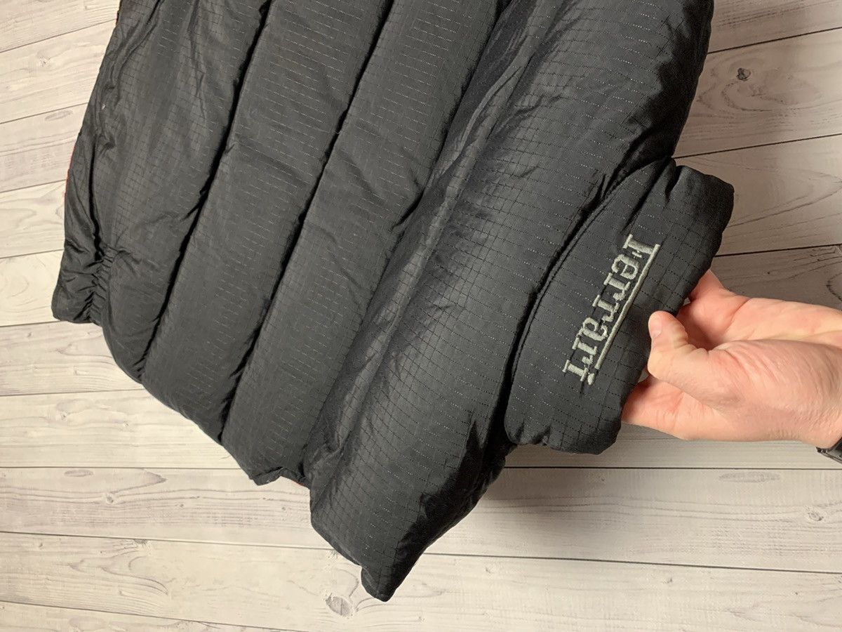 Vintage Vintage Ferrari down vest puffer logo size S/M Size US S / EU 44-46 / 1 - 7 Thumbnail