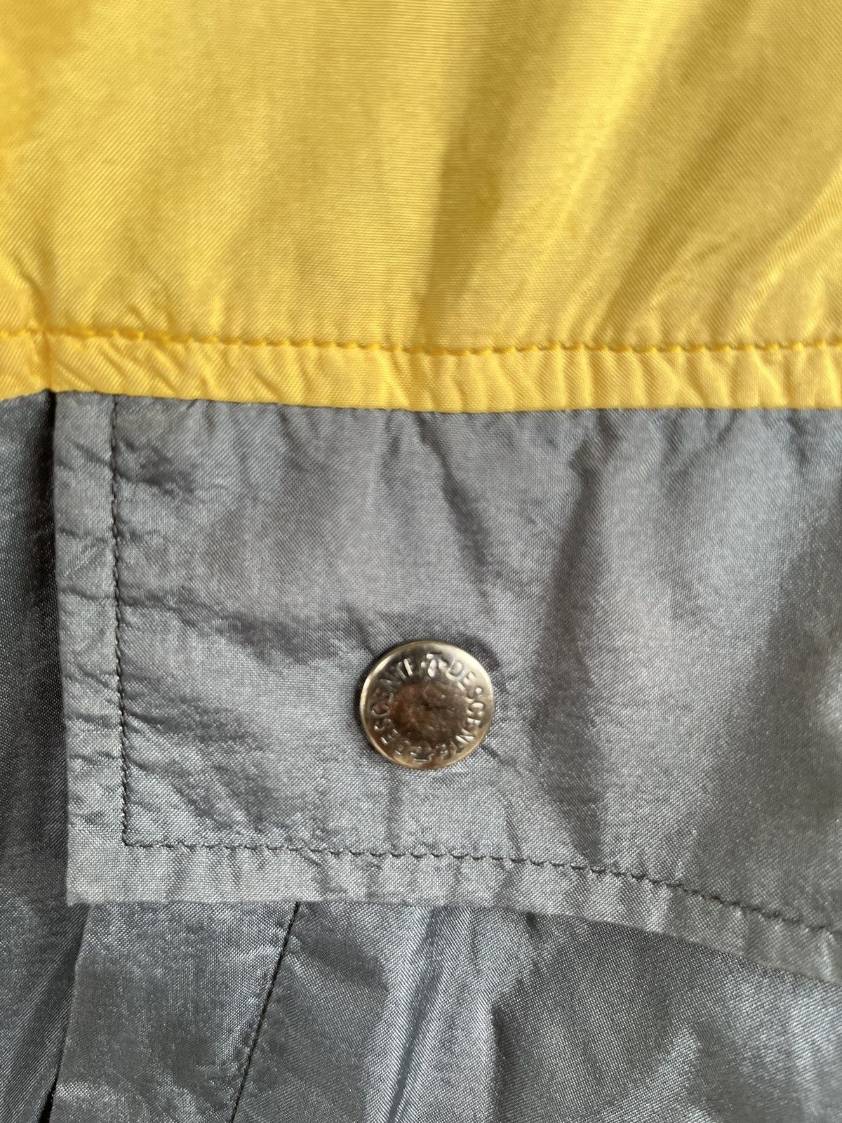Descente × Japanese Brand Vintage Descente Anorak Ski Racing Windbreaker Size US L / EU 52-54 / 3 - 4 Thumbnail