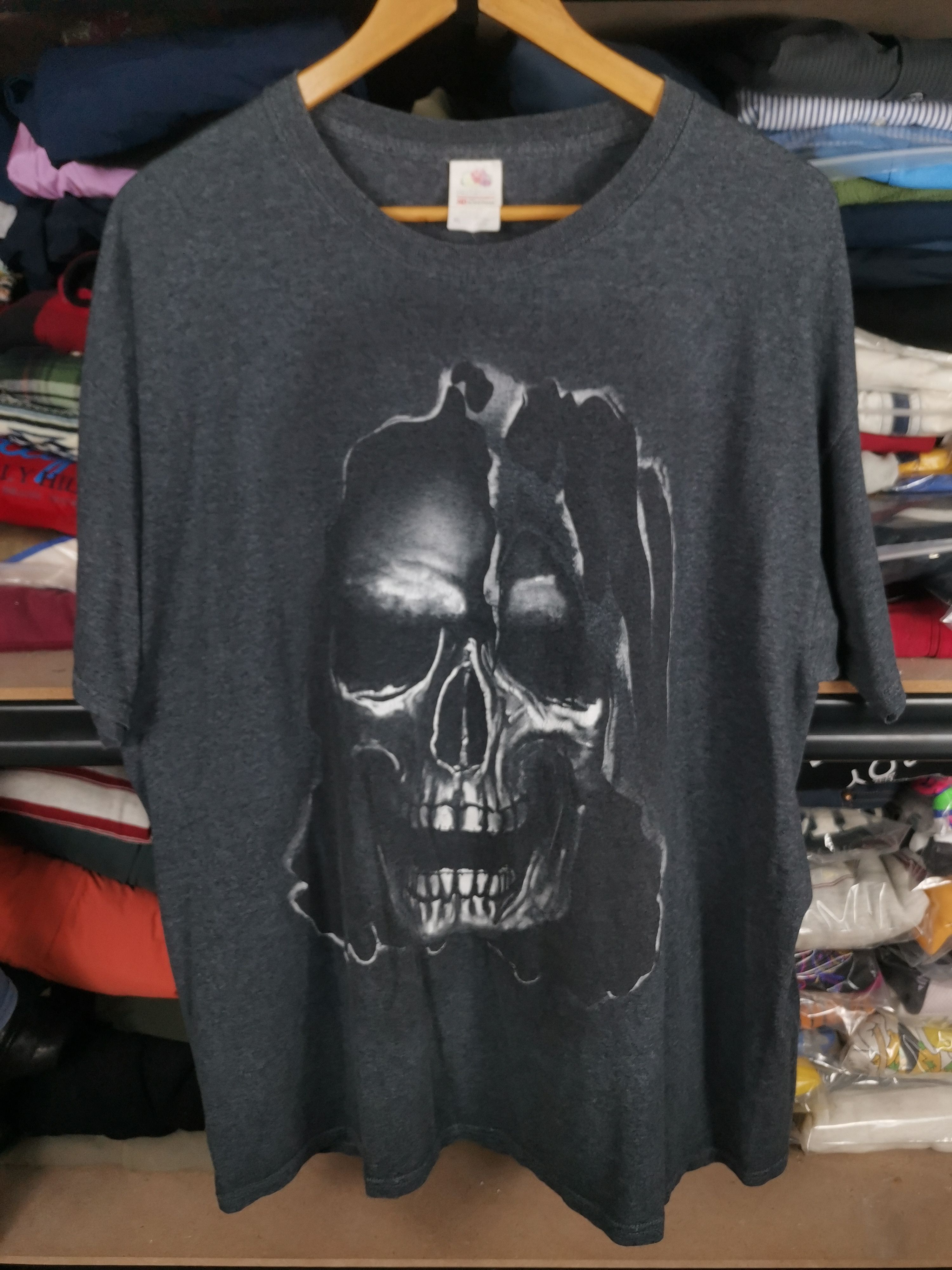 image of Skulls x Vintage Skull Tshirt in Grey, Men's (Size XL)