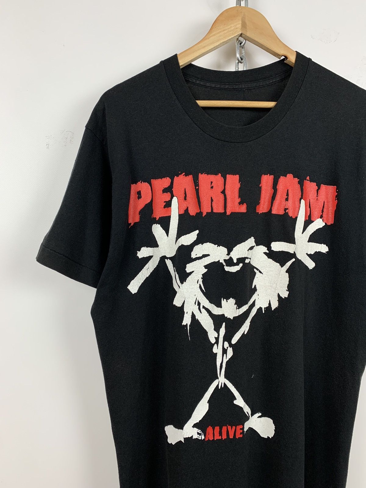 Band Tees Vintage Pearl Jam Alive Single Stitch Band T-Shirt Size US XL / EU 56 / 4 - 5 Thumbnail
