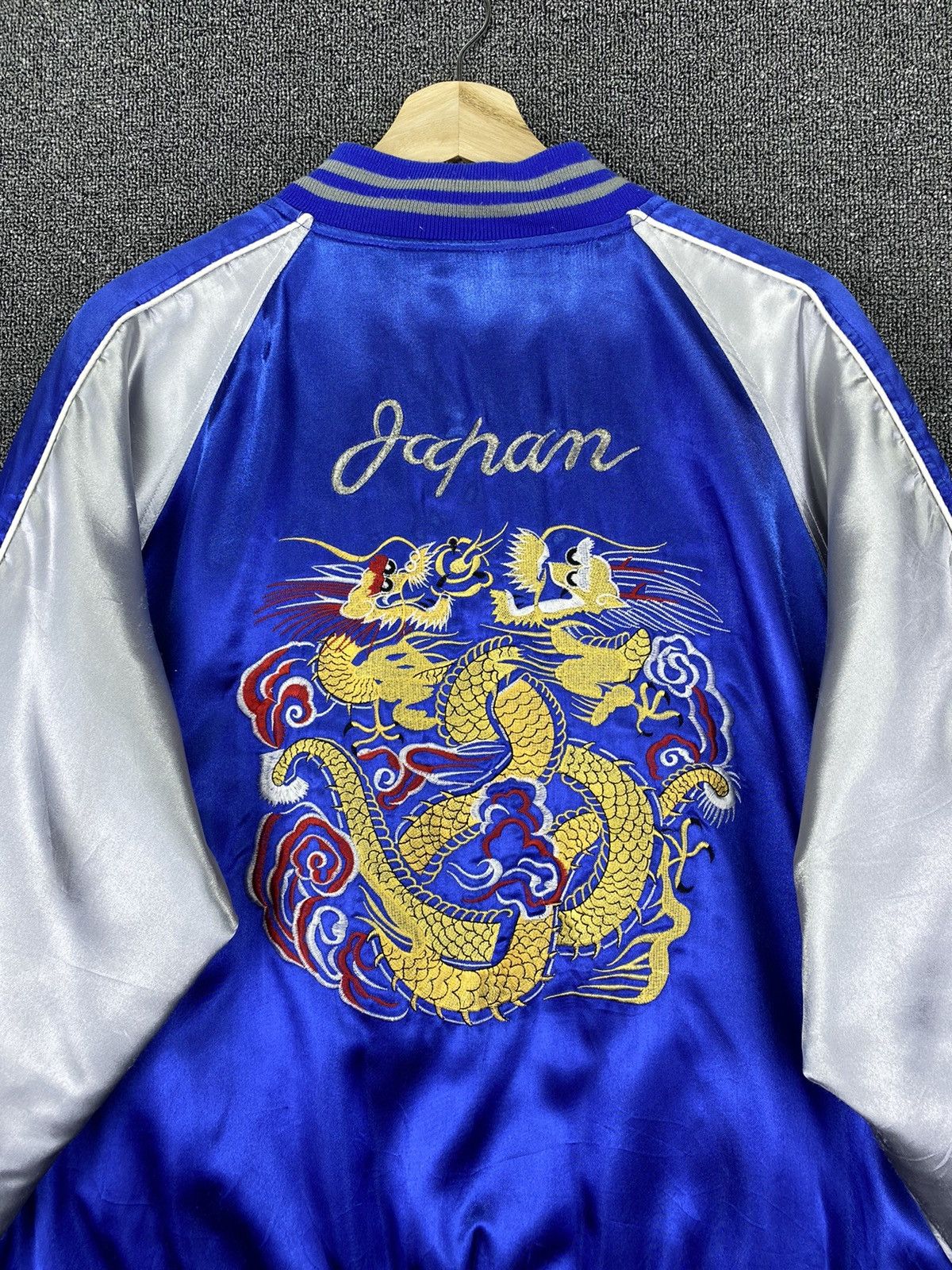 Japanese Brand Vintage Sukajan Dragon Embroidery Big Logo Souvenir Jacket Size US L / EU 52-54 / 3 - 4 Thumbnail