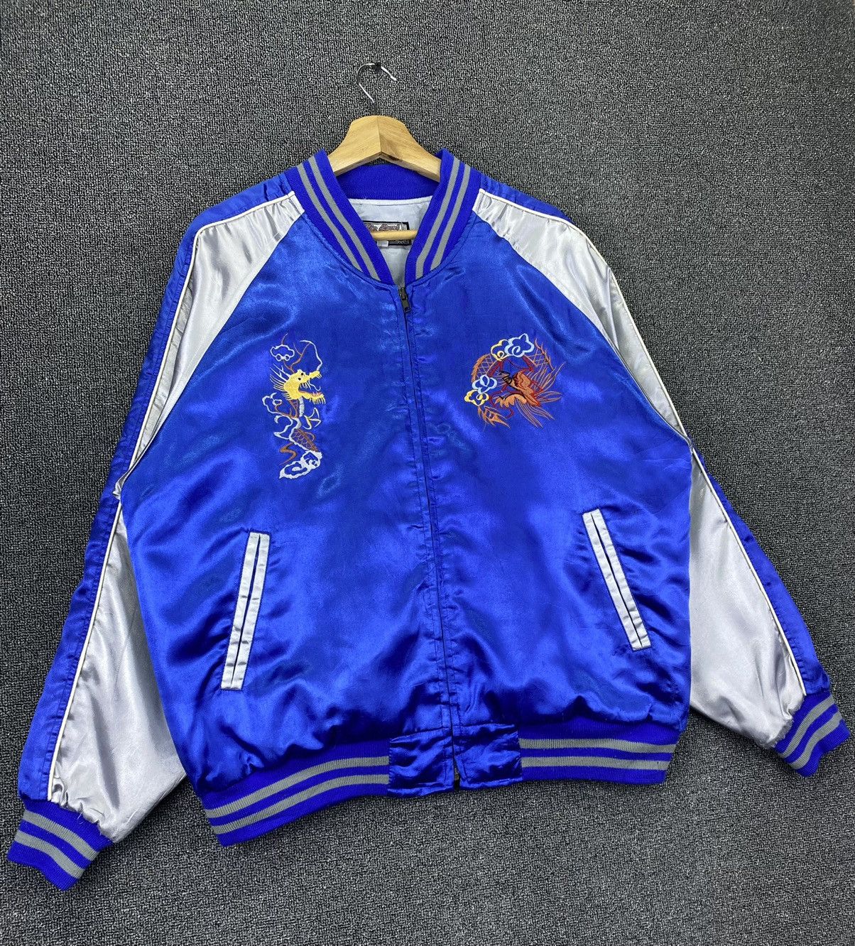 Japanese Brand Vintage Sukajan Dragon Embroidery Big Logo Souvenir Jacket Size US L / EU 52-54 / 3 - 10 Thumbnail