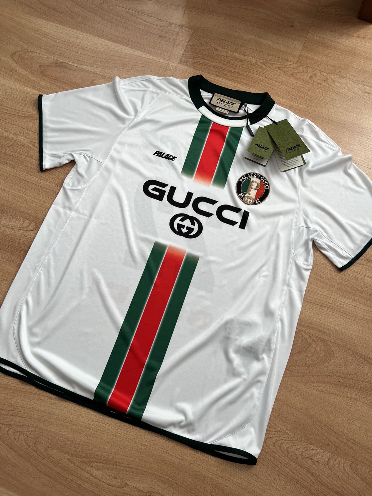 Palace x Gucci Printed Football Technical Jersey T-Shirt . .  #palaceskateboards #palacegucci #guccipalace #guccixpalace #palacexgucci