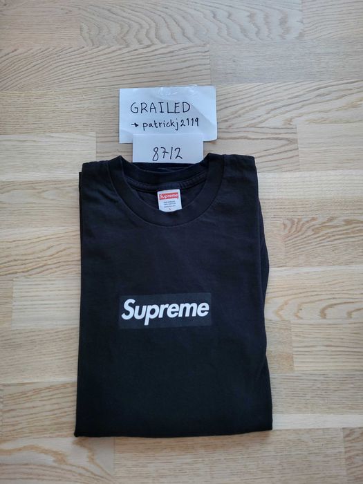 Supreme black t shirt box clearance logo