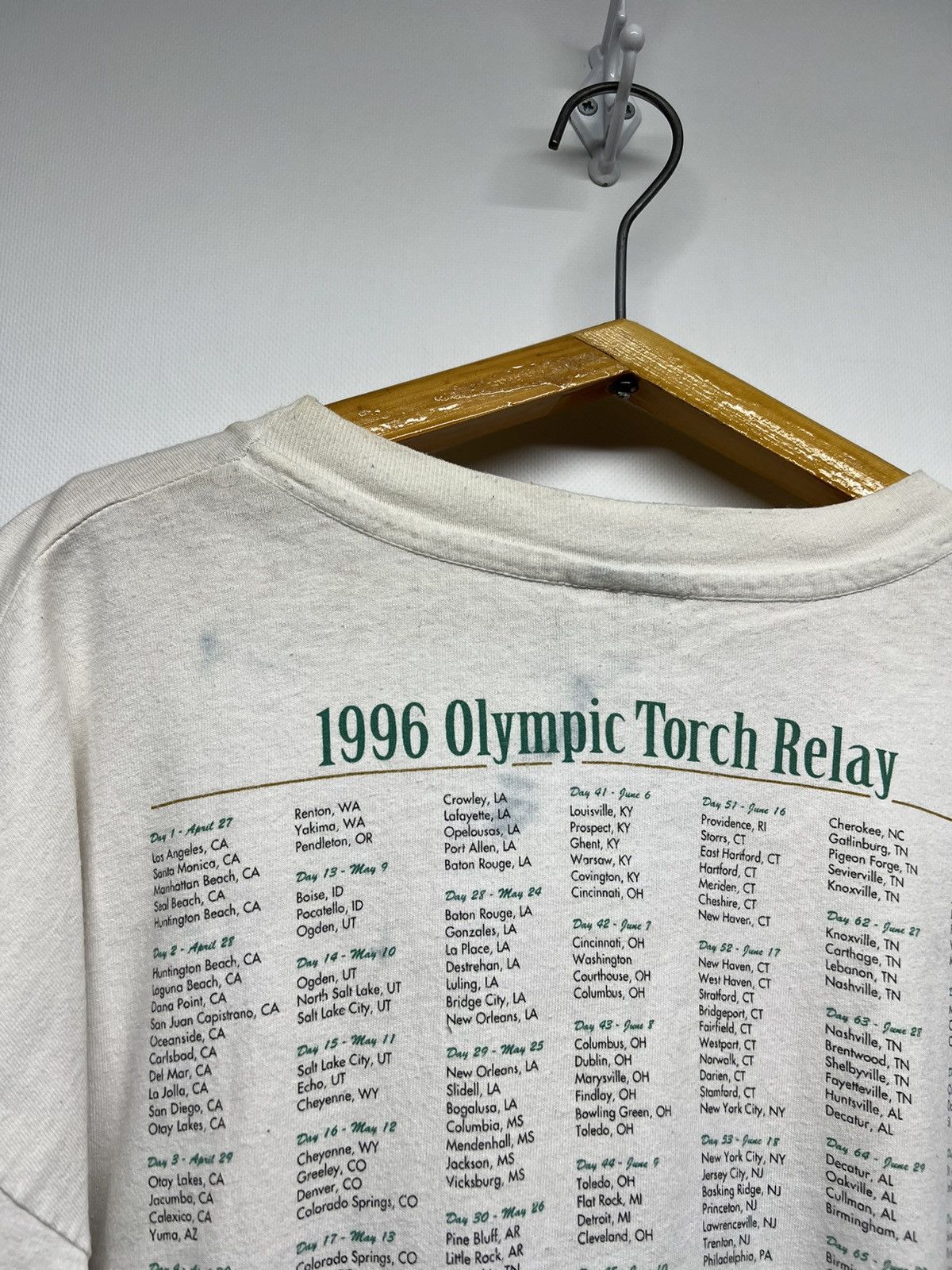 Coca Cola × USA Olympics × Vintage Vintage 1996 The Olympic Games Torch Relay Coca Cola T-Shirt Size US XXL / EU 58 / 5 - 14 Thumbnail