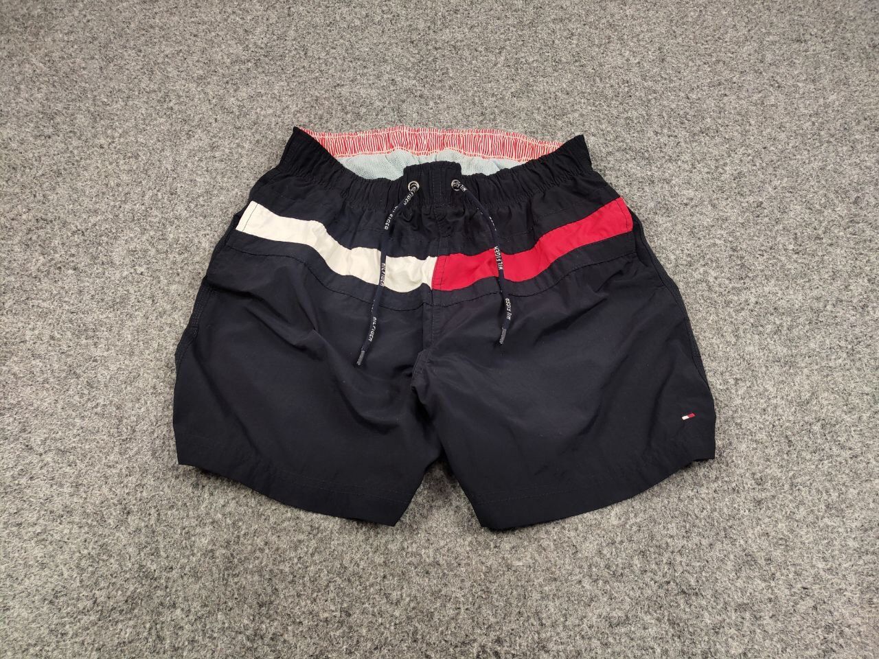 Tommy Hilfiger Vintage Tommy Hilfiger Nylon Dark Blue Logo Shorts Size US 31 - 2 Thumbnail