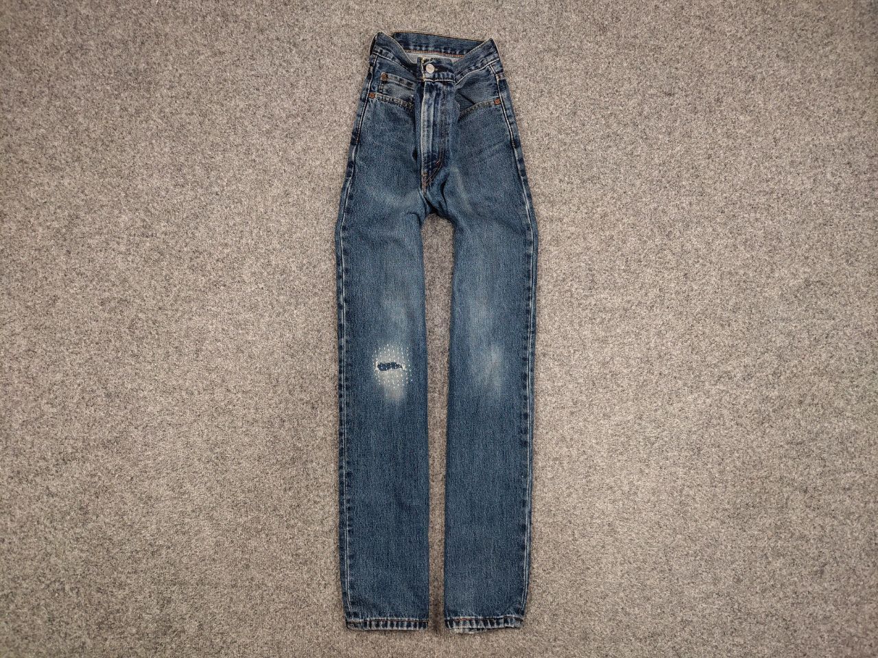 Levi's Vintage 90's Levis 550 Distressed Denim Blue Men's Jeans Size US 33 - 1 Thumbnail