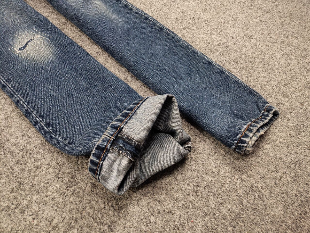 Levi's Vintage 90's Levis 550 Distressed Denim Blue Men's Jeans Size US 33 - 9 Thumbnail