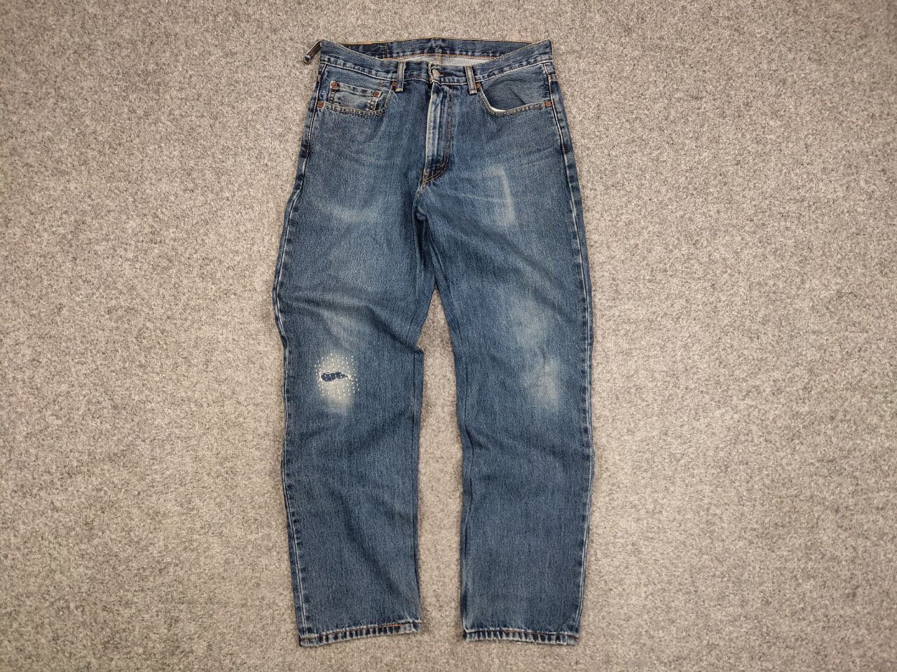 Levi's Vintage 90's Levis 550 Distressed Denim Blue Men's Jeans Size US 33 - 13 Thumbnail