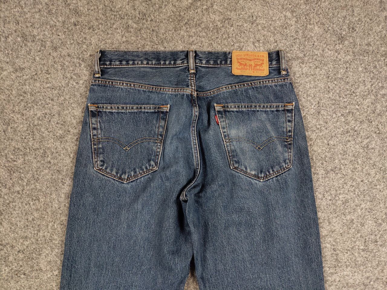 Levi's Vintage 90's Levis 550 Distressed Denim Blue Men's Jeans Size US 33 - 15 Thumbnail