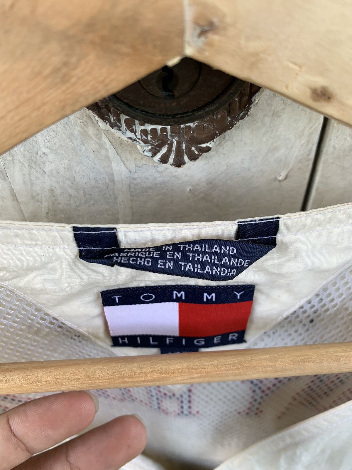 Tommy Hilfiger Vintage Tommy Hilfiger Vests Size US L / EU 52-54 / 3 - 6 Thumbnail