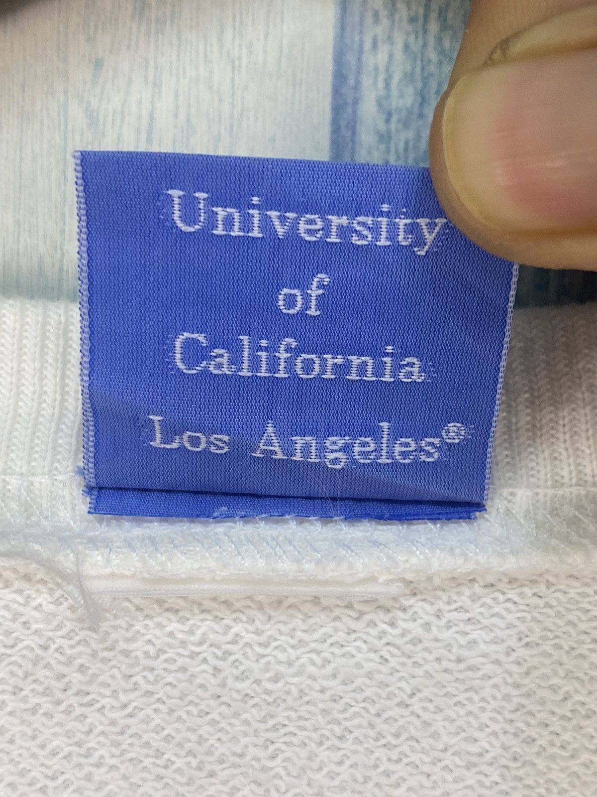Vintage University Of California Los Angeles Sweatshirt Size US L / EU 52-54 / 3 - 6 Thumbnail