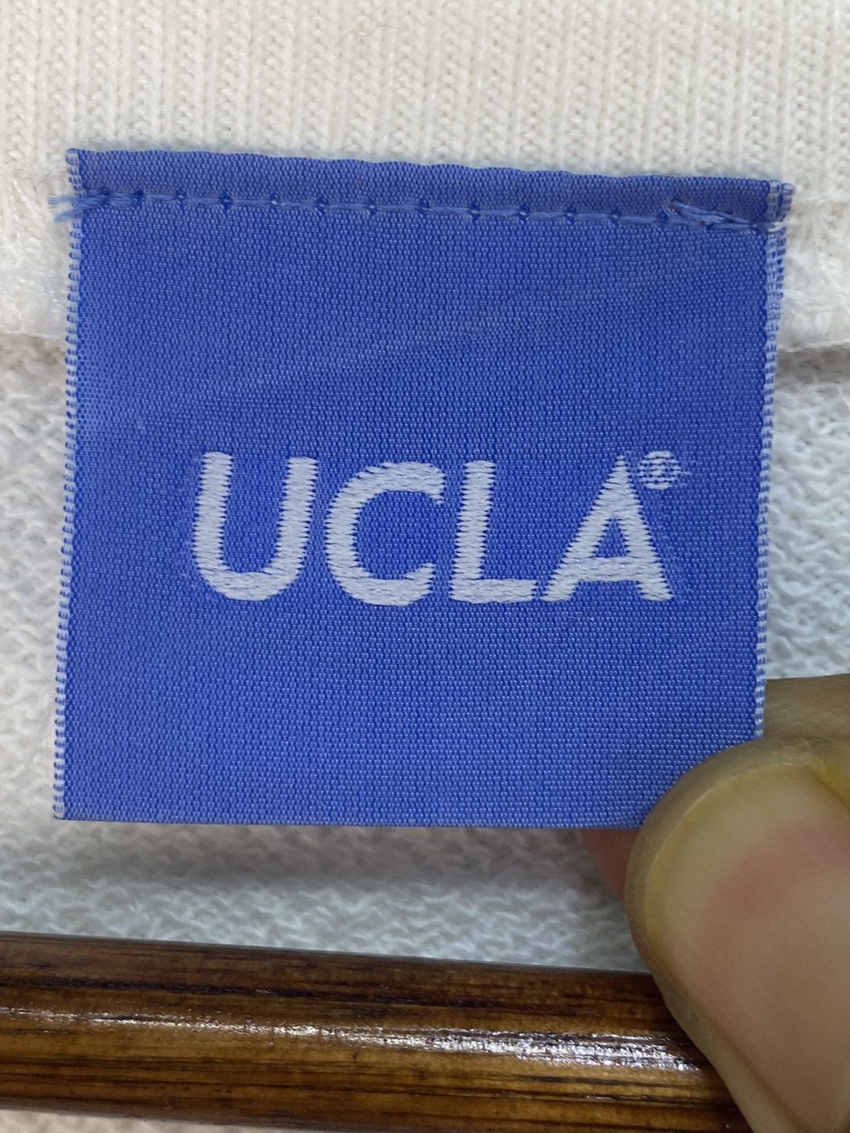 Vintage University Of California Los Angeles Sweatshirt Size US L / EU 52-54 / 3 - 5 Thumbnail