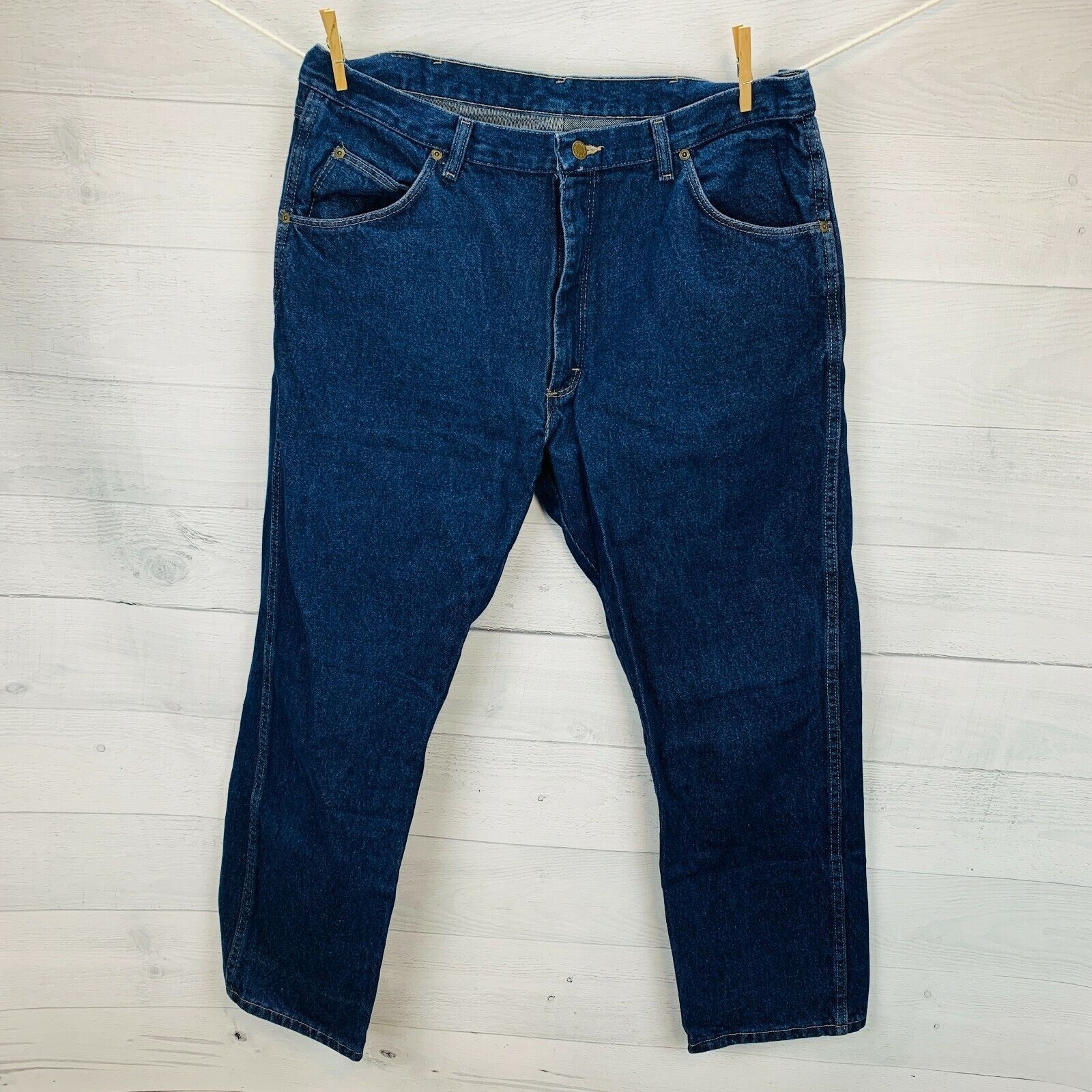 Wrangler Wrangler Mens 39902PW Rugged Wear Classic Fit Jeans Blue Den ...