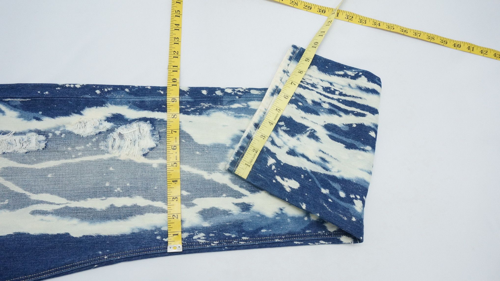 Akademiks 🔥 AKADEMIKS Painter Abstract Distressed Jeans Size US 33 - 14 Thumbnail
