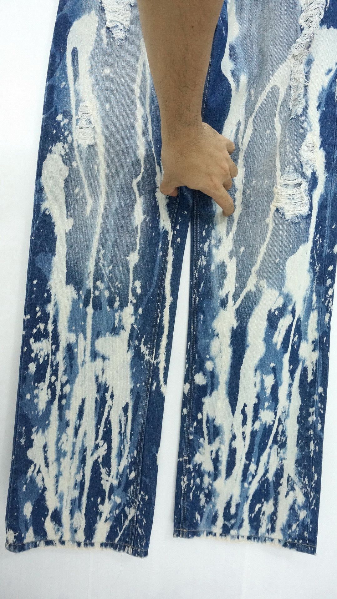 Akademiks 🔥 AKADEMIKS Painter Abstract Distressed Jeans Size US 33 - 7 Thumbnail