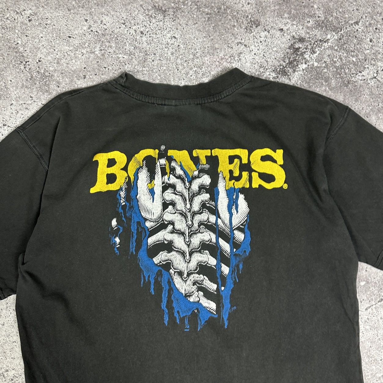 Vintage Vintage 90s Powell Peralta Bones distressed tee washed y2k Size US M / EU 48-50 / 2 - 7 Thumbnail