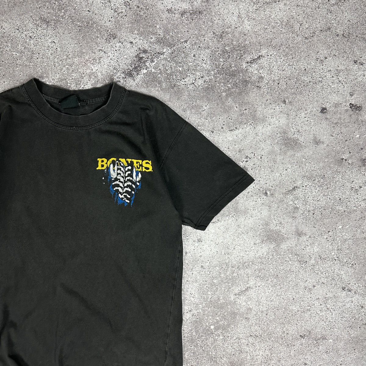 Vintage Vintage 90s Powell Peralta Bones distressed tee washed y2k Size US M / EU 48-50 / 2 - 4 Thumbnail
