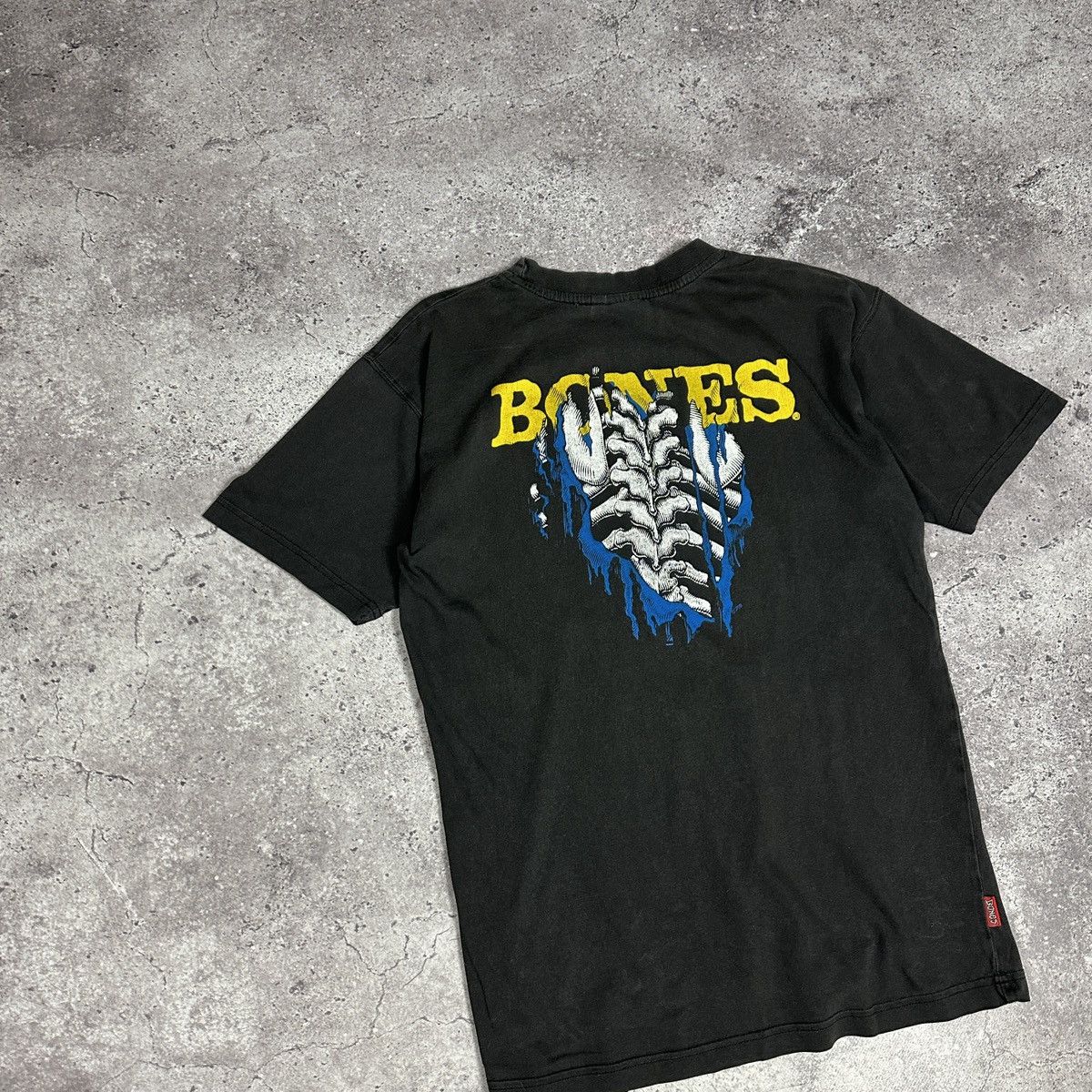 Vintage Vintage 90s Powell Peralta Bones distressed tee washed y2k Size US M / EU 48-50 / 2 - 5 Thumbnail