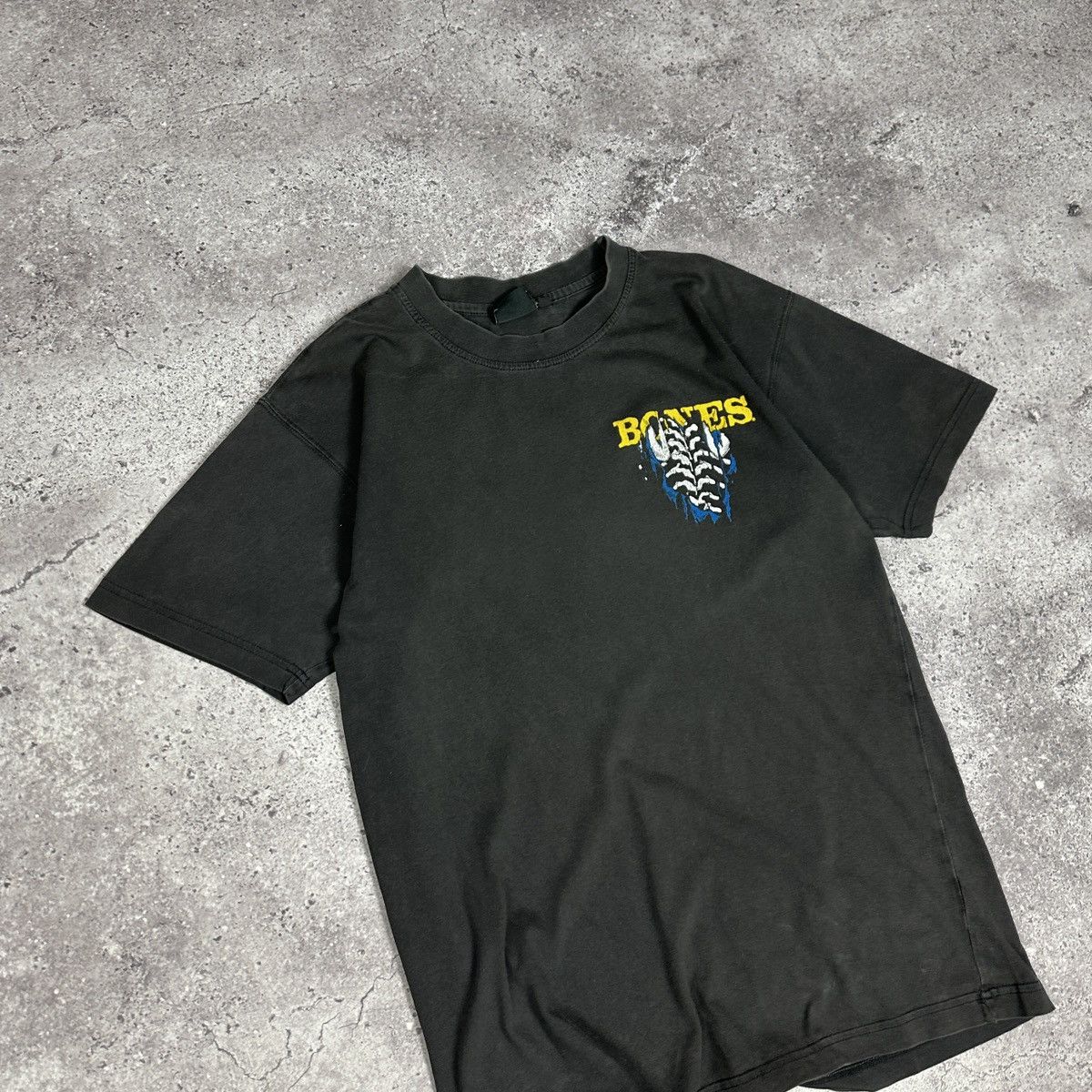 Vintage Vintage 90s Powell Peralta Bones distressed tee washed y2k Size US M / EU 48-50 / 2 - 6 Thumbnail