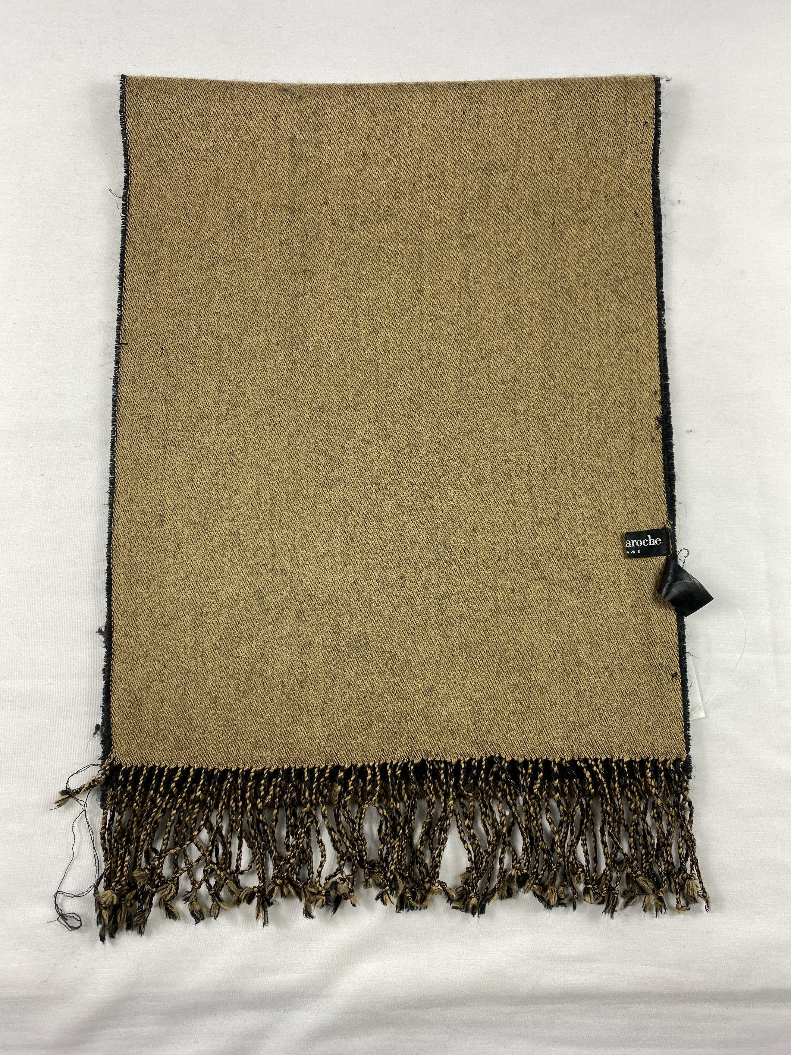 Guy Laroche Guy Laroche Scarf / Muffler / Neckwear Size ONE SIZE - 3 Thumbnail