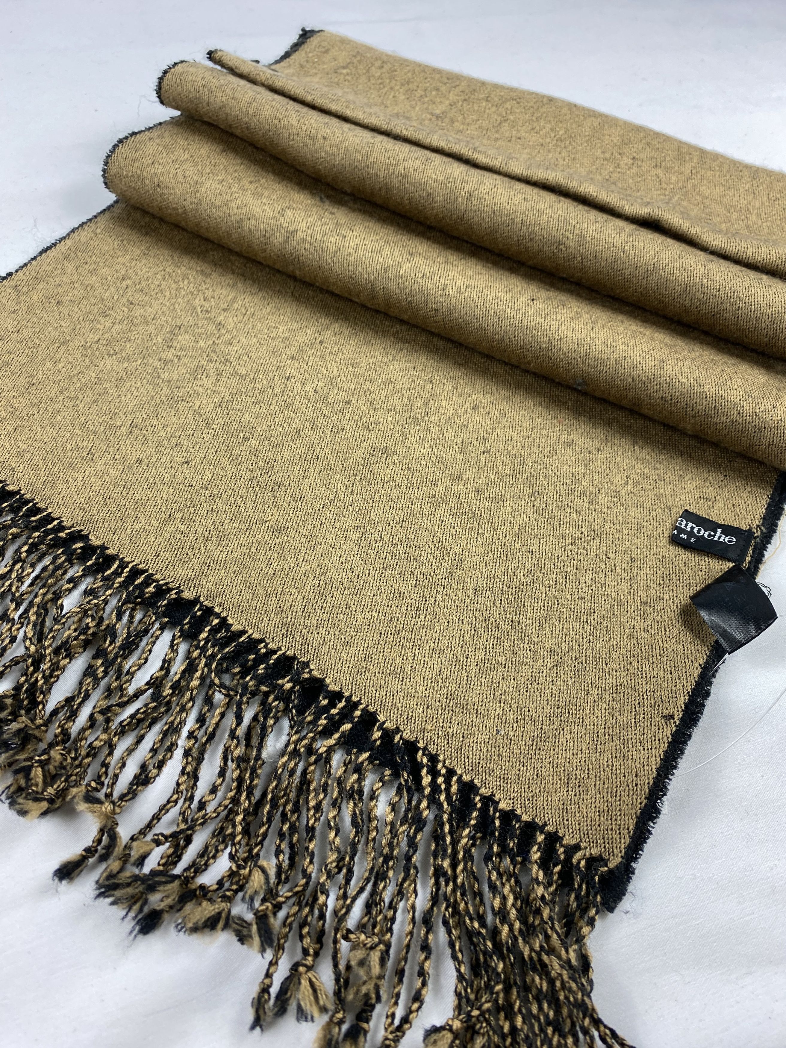 Guy Laroche Guy Laroche Scarf / Muffler / Neckwear Size ONE SIZE - 2 Thumbnail